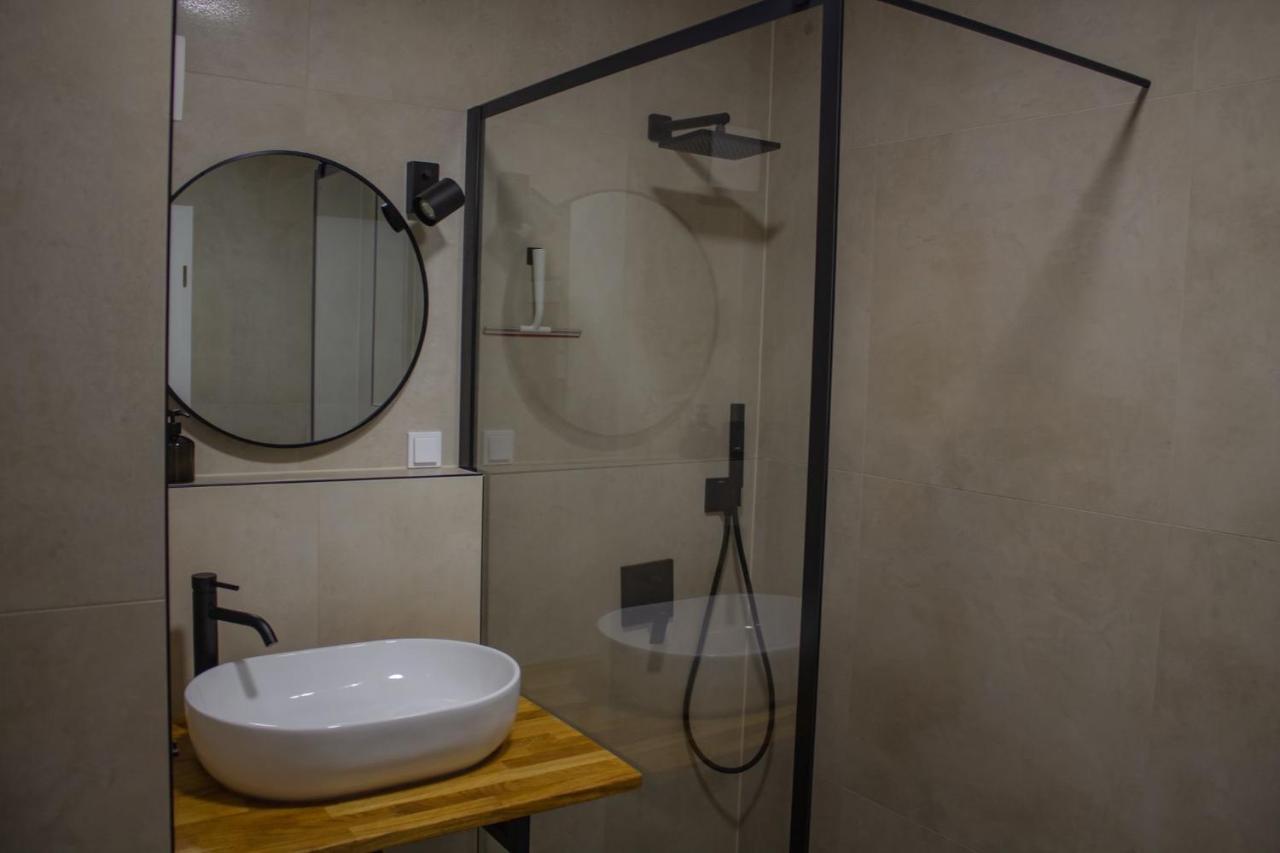 Bezaubernde Ferienwohnung Limburg/Diez Esterno foto